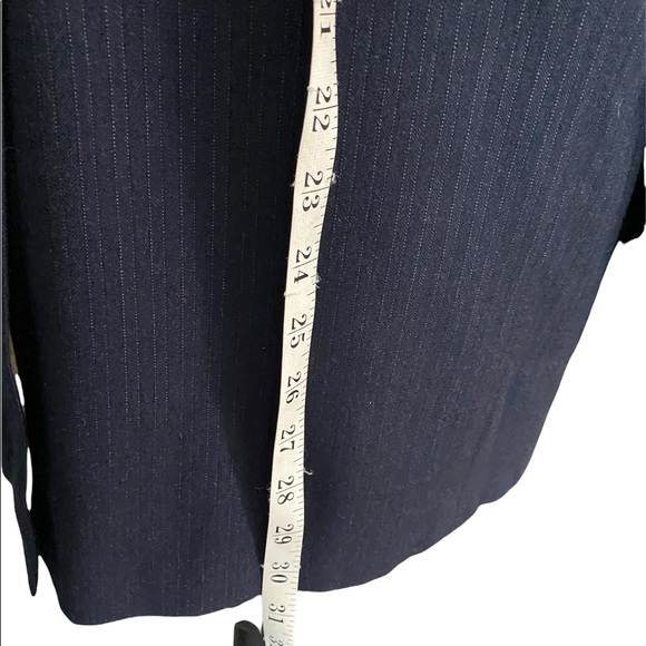 Sold!!!!!Neiman Marcus Navy Blue Pin Striped Blazer - Picture 10 of 14